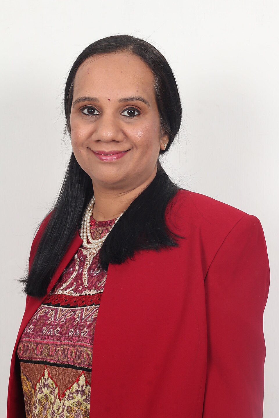 portrait of Srividhya Vaidyanathan