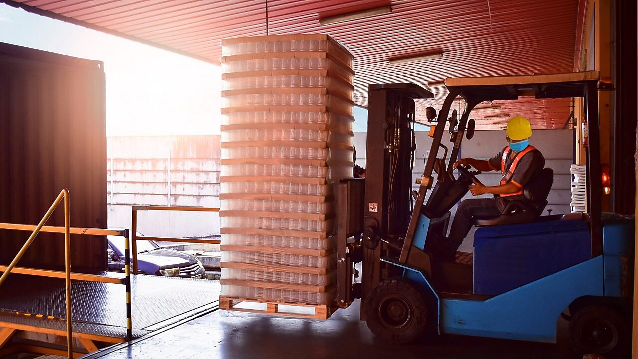 Peluang Usaha Bisnis Logistik