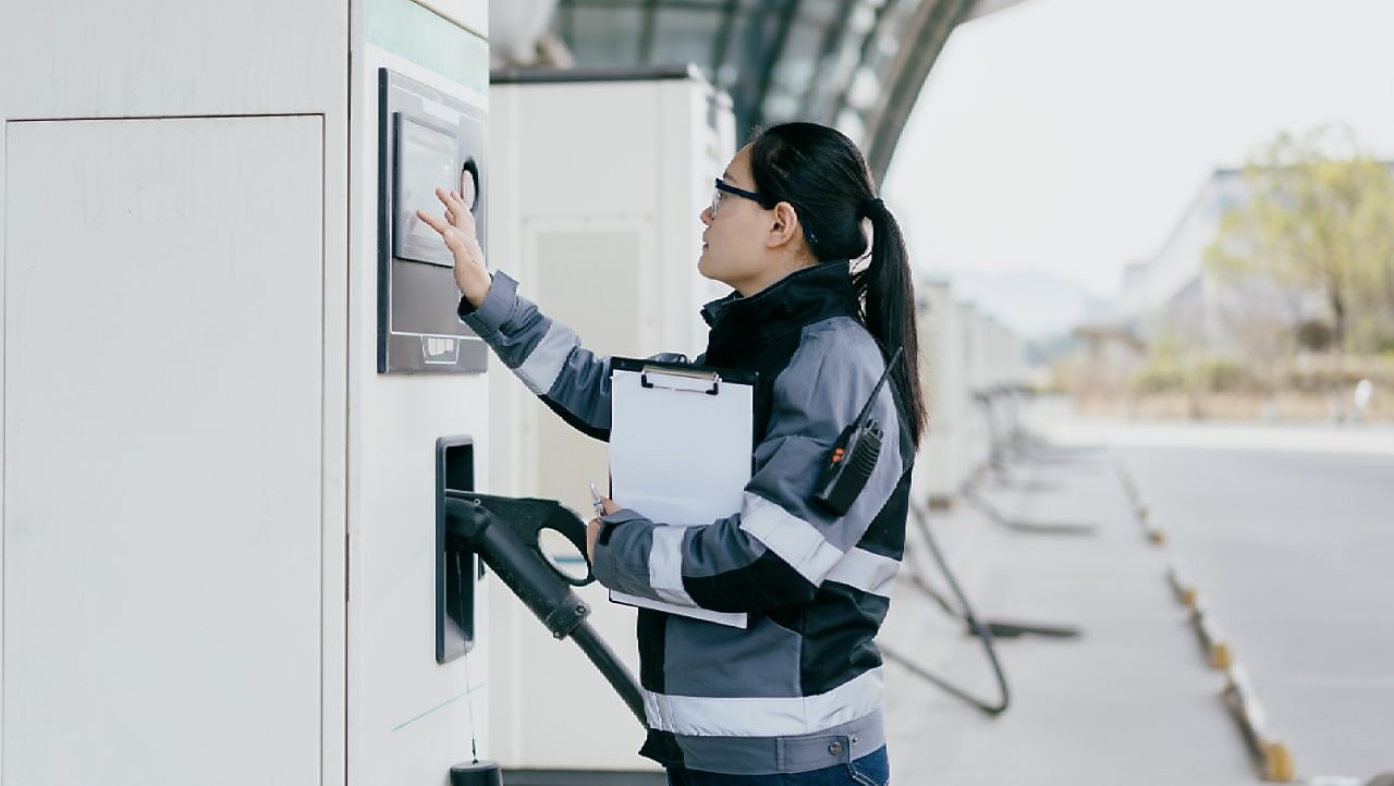 Implementation of Vehicle Tracking System to Business