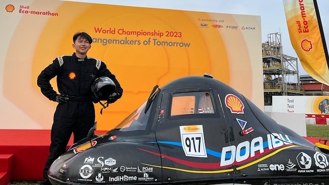 Driver ITS Team Sapuangin pada Shell Eco-marathon World Championship 2023 di Bangalore, India.