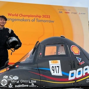 Driver ITS Team Sapuangin pada Shell Eco-marathon World Championship 2023 di Bangalore, India.