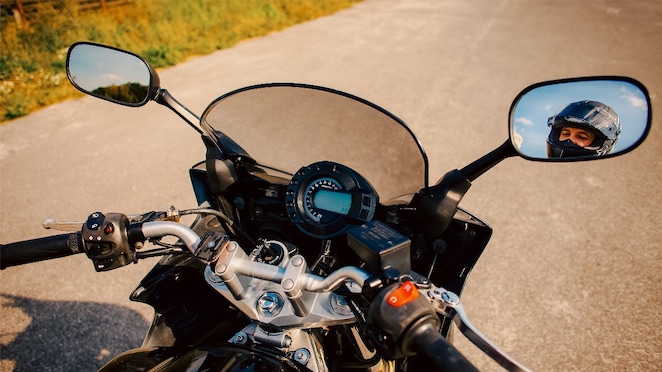 Sebuah sepeda motor yang mengalami masalah pada handle grip.