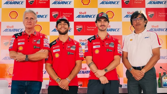 Dokumentasi kerja sama antara Shell Advance dan Ducati Corse.